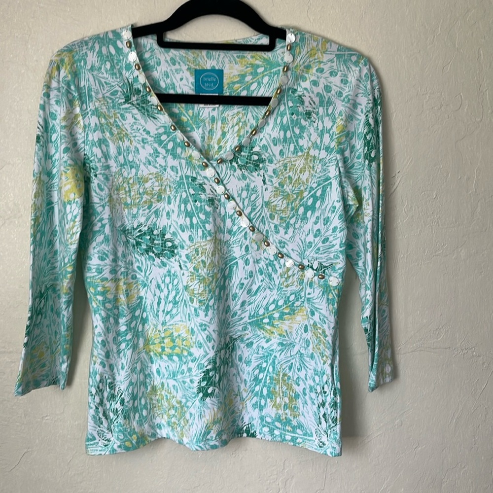 Brielle Blvd. Multicolored Quarter Sleeve Shirt with Bead Details